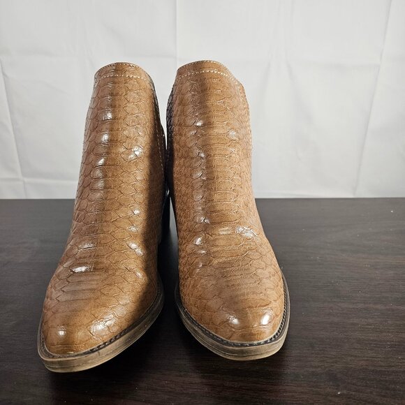 Volatile Chronicle Women's Tan Snake Embossed Booties size 8 - Picture 1 of 7